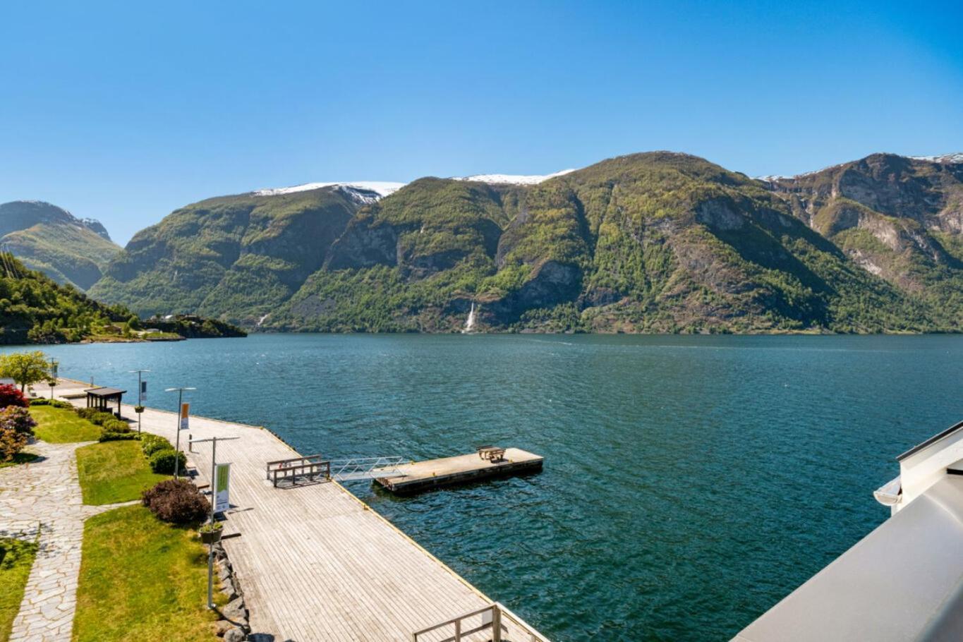 Wangen Apartments As Aurland Eksteriør billede